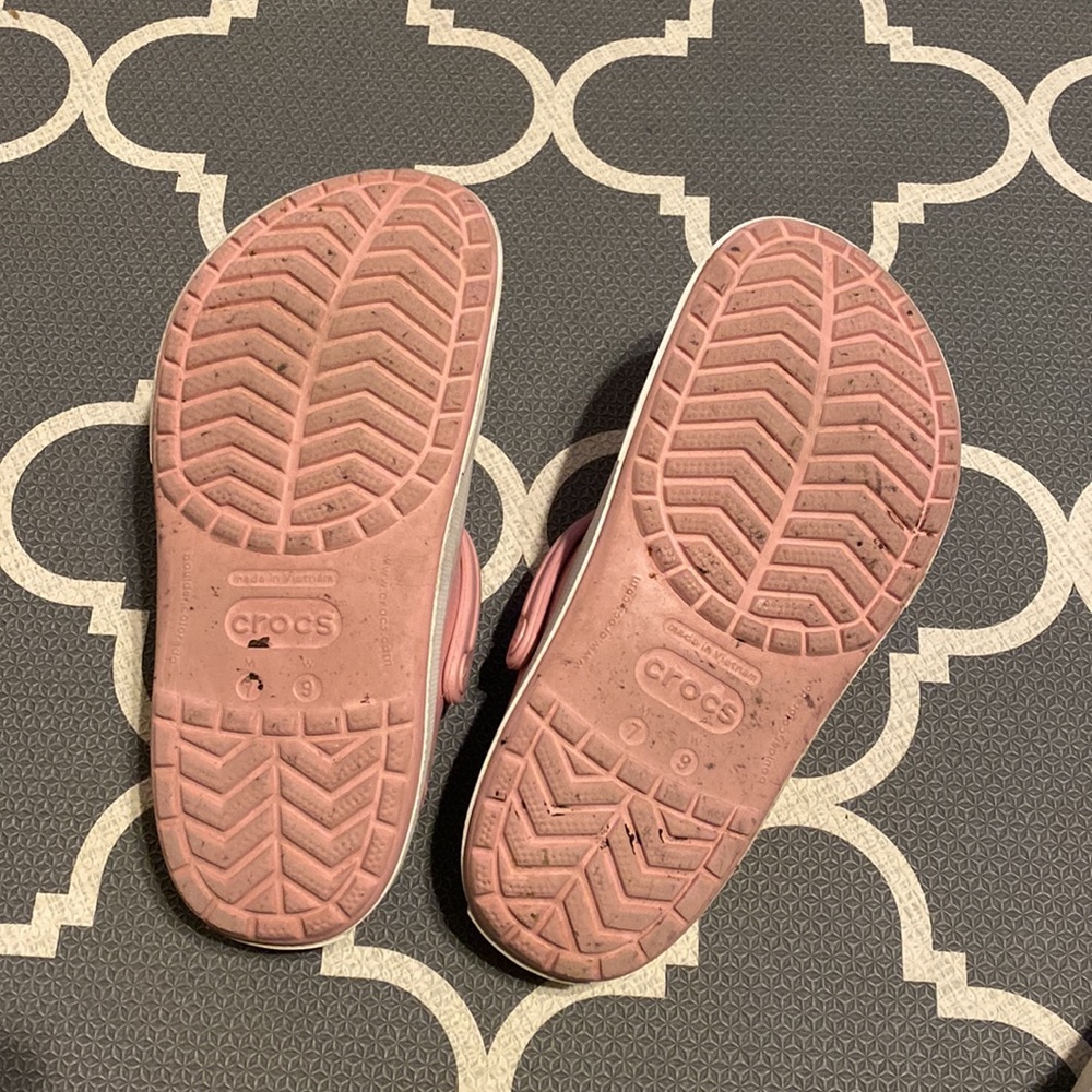 Crocs - Picture 2 of 2